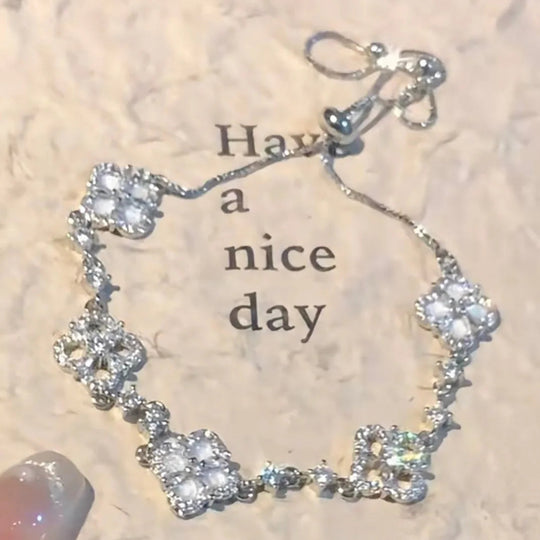 ForeverLove™ Clover Armband