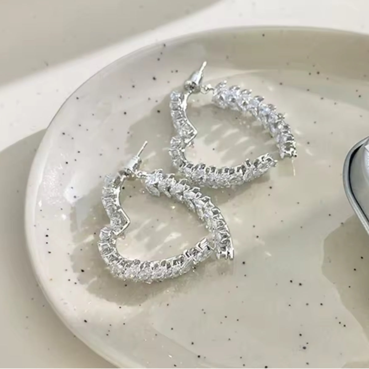 Celeste Coeur™ oorbellen — Luxe Hartvormige Zirconia Elegantie
